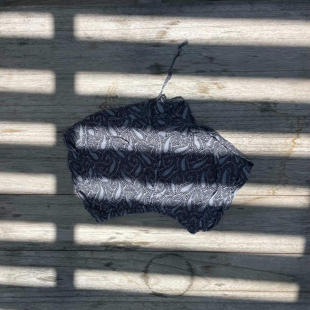 Brandy Melville Black and White pattern shorts
